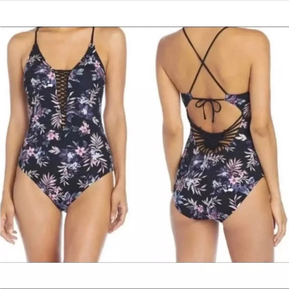 Ambrielle Medium One Piece Swimsuit Black Pink Silver Floral NWOT Padded Bust